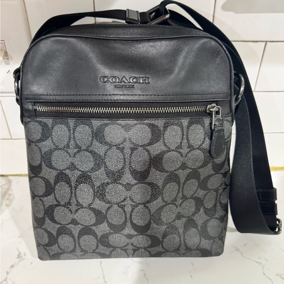 Coach Signature Black and Gray Messenger Bag - Picture 1 of 6